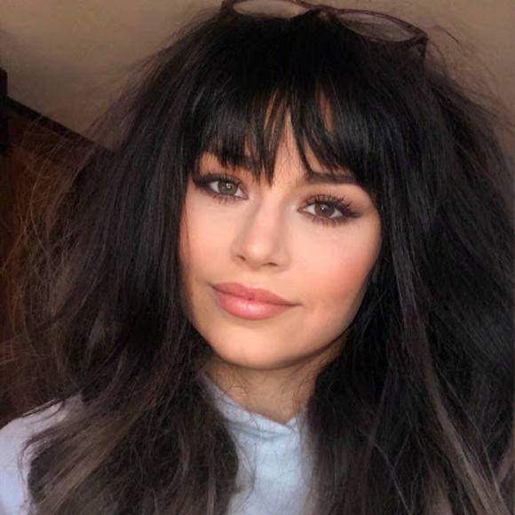 Meet your Posher, Serena - Picture 1 of 1